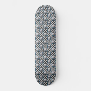 Skateboard Crânes gothiques Fleurs bleues