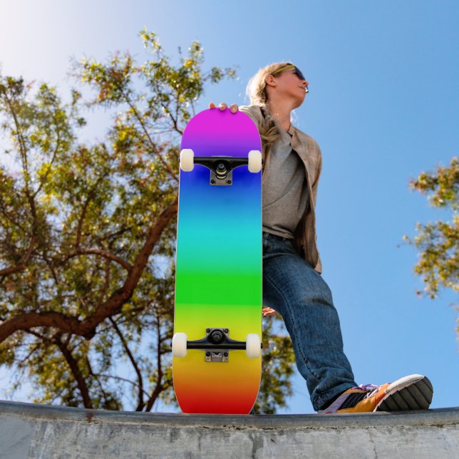 Skateboard Dégradé arc-en-ciel brillant (Extérieur 1)