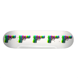 Skateboard Des Choses Avec Des Armes À Feu Sur