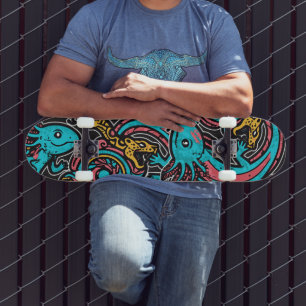 Skateboard Dieu aztèque Xolotl combattant l'art tribal de la 