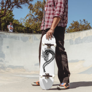Skateboard Dragon en style tatouage