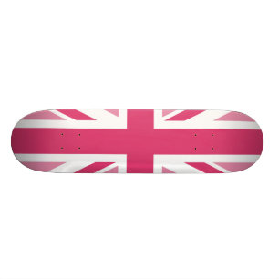 Skateboard ~ d'Union Jack dans des roses Girly