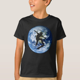Skateboard Earth Silhouette   Skater T - Shirt
