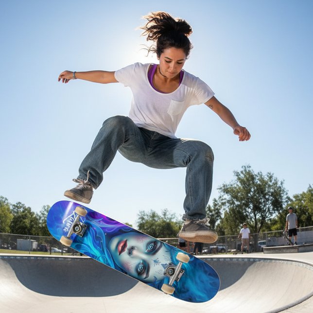 Skateboard Femme mystérieuse émergeant des flammes bleues et  (Mystery Woman Emerging from Blue and Purple Flames Skateboard Cover Photo)