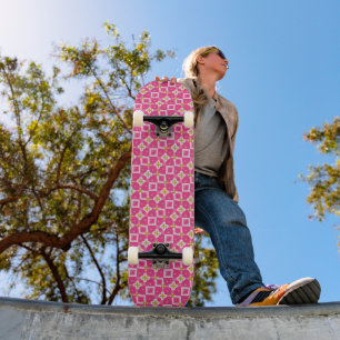 Skateboard Fleur de diamant rose vif scintillant