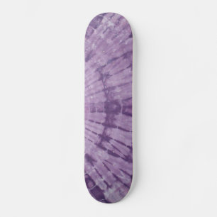 Skateboard für lila Gefärbte Krawatte