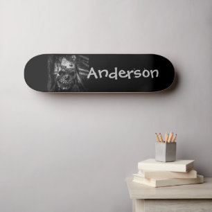 Skateboard Halloween personnalisé Crâne d'effroi noir et blan