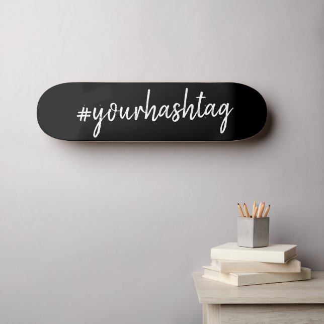 Skateboard Hashtag | Script noir personnalisé minimaliste mod (Art mural (Horz))