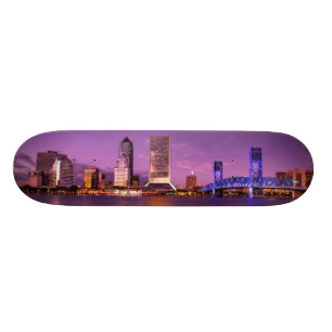 Skateboard Horizon de Jacksonville la Floride la nuit