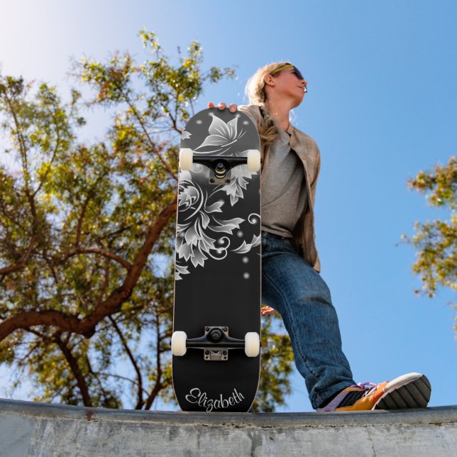 Skateboard Imaginaire Floral Noir Et Blanc Papillon Votre Nom (Extérieur 1)