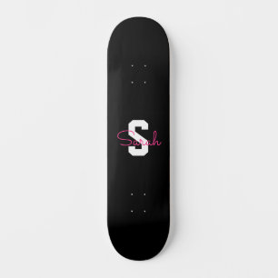 Skateboard Joli nom et monogramme   Noir Blanc et Rose