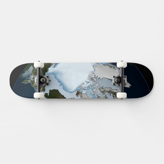 Skateboard La Planète Terre Montre La Couverture De Glace De  (Horz)