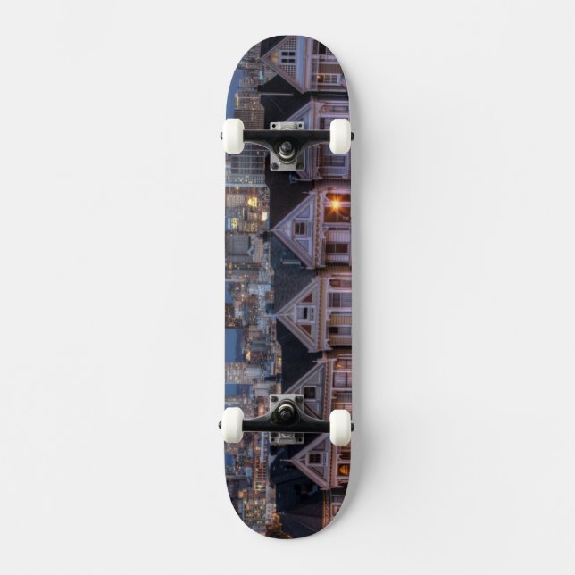Skateboard La vue de nuit des maisons "a peint dames" (Recto)