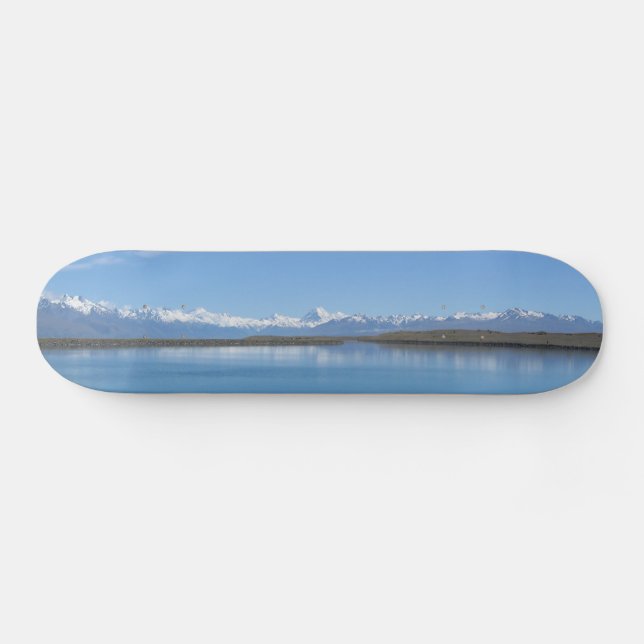 Skateboard Lac Tekapo, Nouvelle-Zélande (Horz)