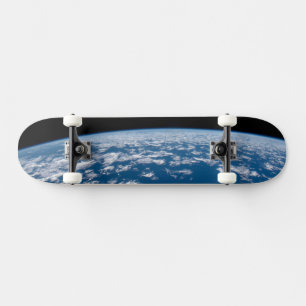 Skateboard Le membre de la Terre, ou l'horizon
