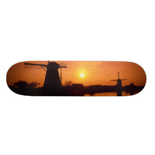 Skateboard Les moulins à vent au coucher du soleil, Kinderdij