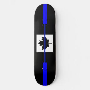 Skateboard Ligne bleue mince sur le drapeau canadien