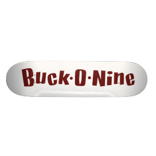 Skateboard Logo rouge et blanc de planche à roulettes de