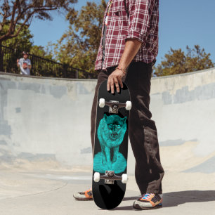 Skateboard Loup noir en colère dans la nuit
