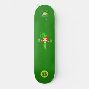 Skateboard Lutin roux de fille de jour de St Pat