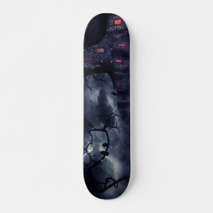 Skateboard Maison et corbeaux hantés