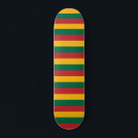 Skateboard mit litauischer Flagge<br><div class="desc">Mit diesem stilvollen Skateboard mit litauischer Flagge lassen Sie Ihren litauischen Stolz auf den Weg! Dieses Skateboard ist nicht nur zum Reiten gedacht, es ist ein Statement, das Ihre Liebe für Litauen zeigt. Die lebendigen Farben und das kühne Design der Fahne machen dieses Skateboard zu einer einzigartigen Möglichkeit, Ihren kulturellen...</div>
