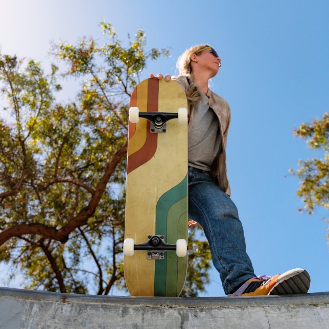 Skateboard mit Vintagem 70er (Außenbereich 1)