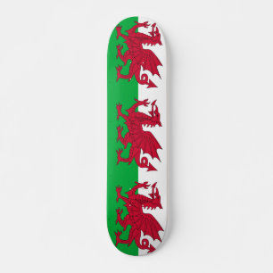 Skateboard mit Wales-Flagge
