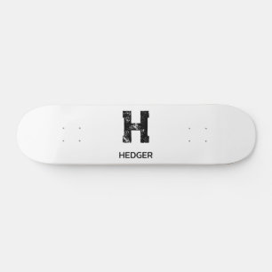SKATEBOARD MONOGRAMME À UNE LETTRE NOIR MINIMALISTE NOM BLANC