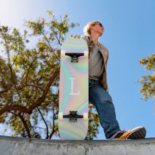 Skateboard Monogramme Moderne Arc-en-ciel Féminin Élégant