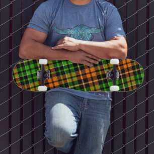 Skateboard Motif carreaux tartan vert orange noir