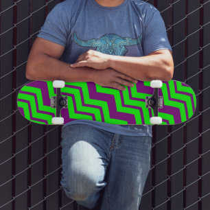 Skateboard Motif chevron zigzag vert violet