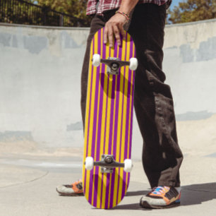 Skateboard Motif de design de rayures élégantes jaune violet