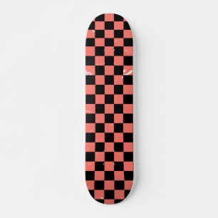 Skateboard motif de tableau de bord rose et noir