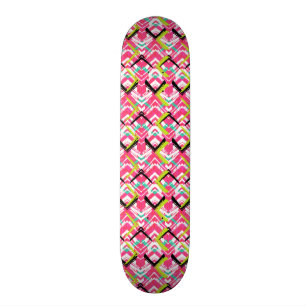 Skateboard Motif de zigzag rose tiré par la main