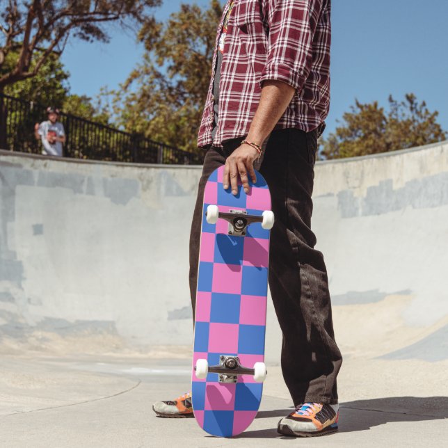 Skateboard Motif en damier esthétique rétro rose et bleu (Extérieur 2)