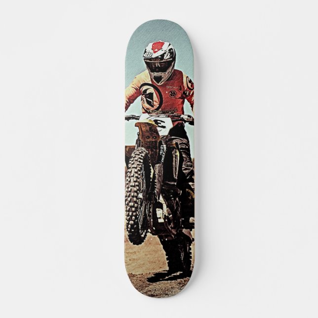 Skateboard Motociclista en carrera de motocross (Devant)