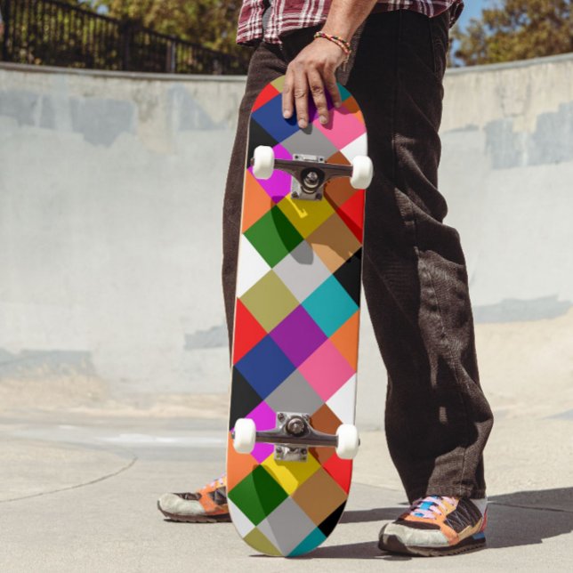 Skateboard Multicolored Bold Color Blocks Design  (Créateur téléchargé)