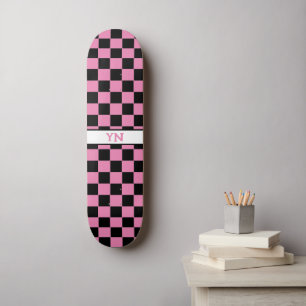 Skateboard Nom mignon Initiales À damiers noir et rose