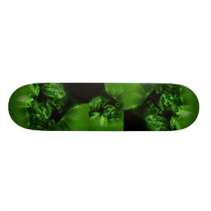 Skateboard Panthère noire sur le vert