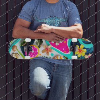 Skateboard Paradis tropical aux fleurs colorées et aux fruits
