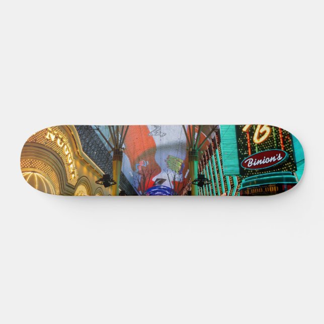 Skateboard Patinage Sur Fremont Street (Horz)