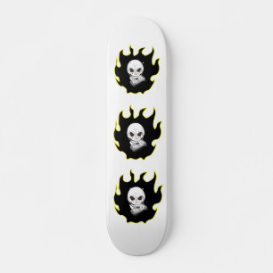 Skateboard Patinage sur la flamme du crâne