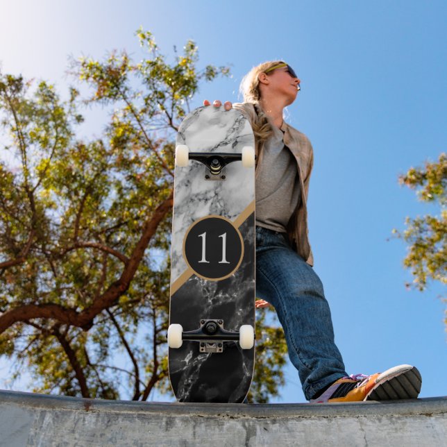 Skateboard personnalisé pour anniversaire en marbr (Extérieur 1)