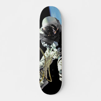 Skateboard Photo de la première sortie dans l'espace d'un ast