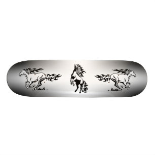 Skateboard Planche à roulettes avec des chevaux