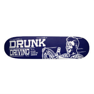 Skateboard Planche à roulettes de conduite en état d'ivress