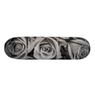 Skateboard Planche à roulettes monochromatique de roses