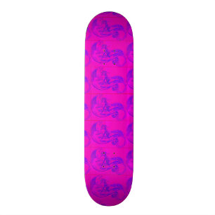 Skateboard planche à roulettes rose de sirènes de vague