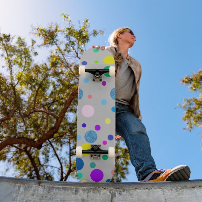 Skateboard pointillé (Extérieur 1)